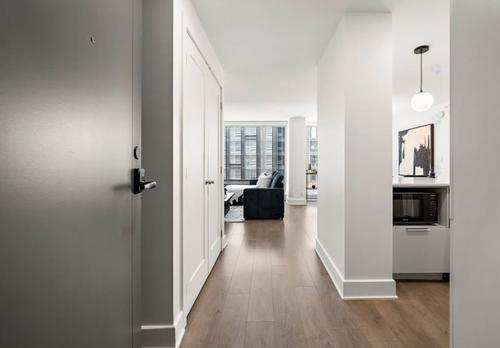 2 bedrooms apartment for rent in Montreal - Ville-Marie — photo 9