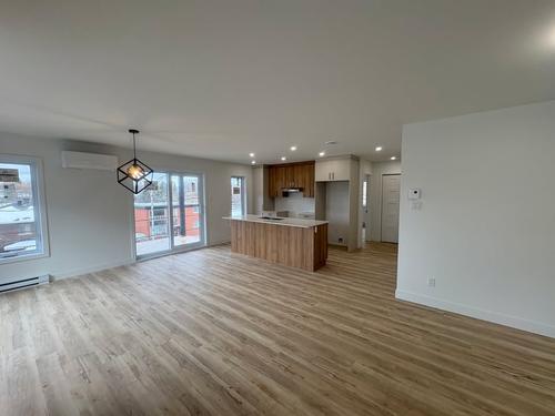 2 bedrooms apartment for rent in Sherbrooke — photo 7