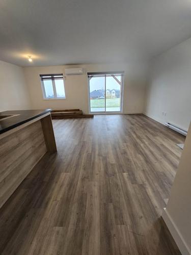 2 bedrooms apartment for rent in Sherbrooke — photo 3