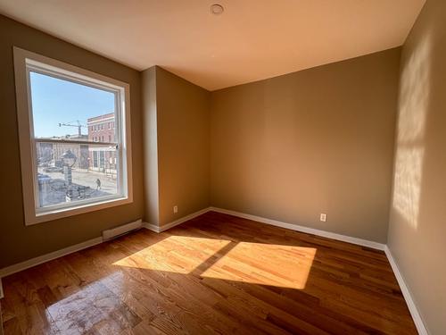 5 bedrooms apartment for rent in Montreal - Le Plateau-Mont-Royal — photo 9