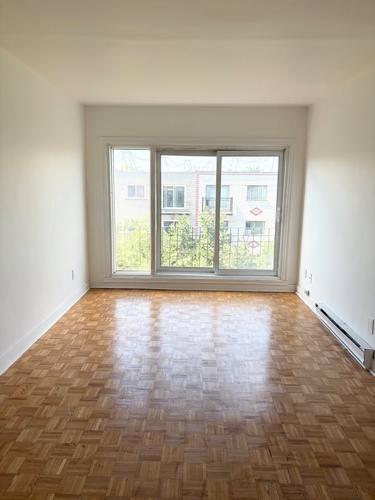 1 bedroom apartment for rent in Montreal - Villeray–Saint-Michel–Parc-Extension — photo 2