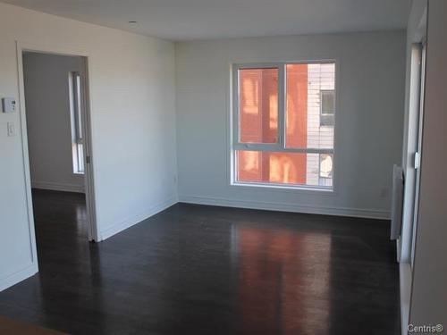 2 bedrooms apartment for rent in Laval — photo 4