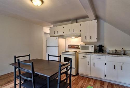 3 bedrooms apartment for rent in Sherbrooke — photo 6