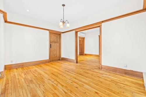 Appartement de 4 chambres à louer à Montréal — photo 3