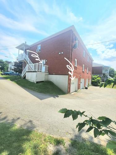3 bedrooms apartment for rent in Sherbrooke — photo 2