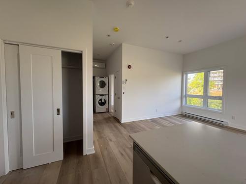 2 bedrooms apartment for rent in Laval — photo 11