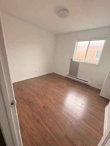 Appartement de 4 chambres à louer à Sherbrooke — photo 2