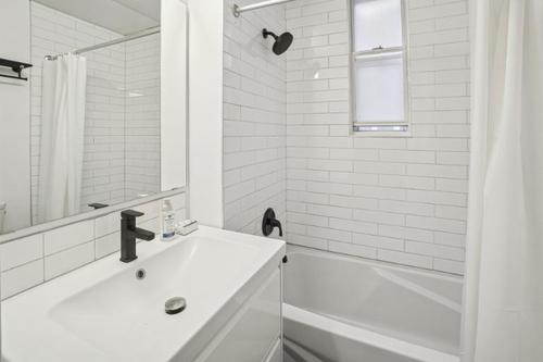 2 bedrooms apartment for rent in Montreal - Le Plateau-Mont-Royal — photo 13