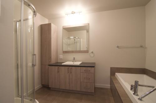 3 bedrooms apartment for rent in Sherbrooke — photo 5