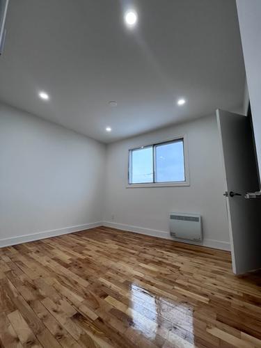 Appartement de 3 chambres à louer à Laval — photo 4