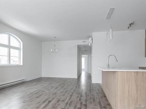 3 bedrooms apartment for rent in Laval — photo 10