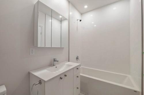2 bedrooms apartment for rent in Montreal - Le Plateau-Mont-Royal — photo 13