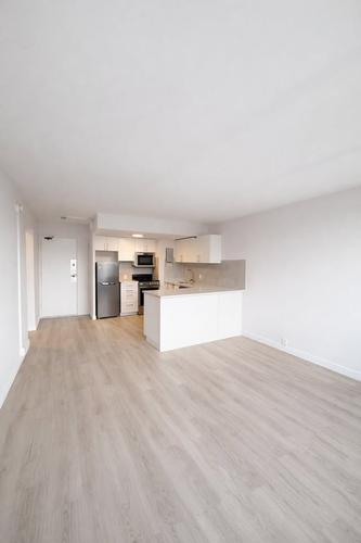 1 bedroom apartment for rent in Montreal - Ville-Marie — photo 2