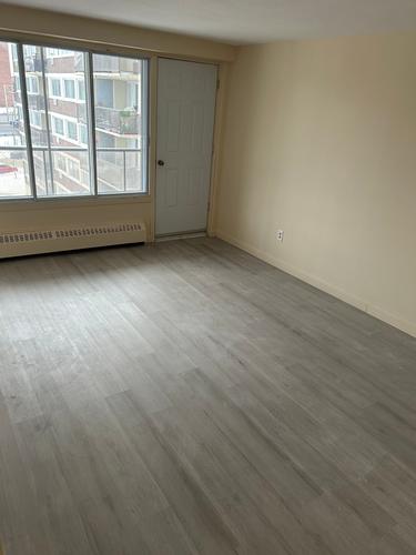 1 bedroom apartment for rent in Montreal - Saint-Laurent — photo 2