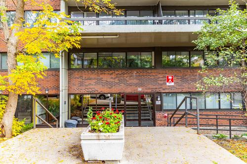2 bedrooms apartment for rent in Montreal - Côte-des-Neiges–Notre-Dame-de-Grâce — photo 2