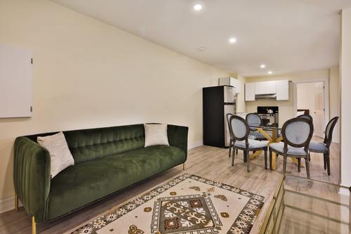 Appartement de 2 chambres à louer à Montreal - Ville-Marie — photo 2