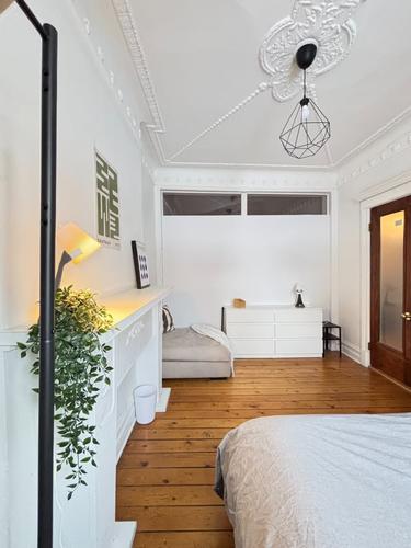 4 bedrooms apartment for rent in Montreal - Le Plateau-Mont-Royal — photo 10