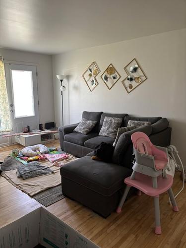 Appartement de 3 chambres à louer à Québec - Sainte-Foy–Sillery–Cap-Rouge — photo 2