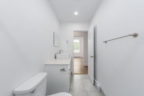 4 bedrooms apartment for rent in Montreal - Mercier–Hochelaga-Maisonneuve — photo 11