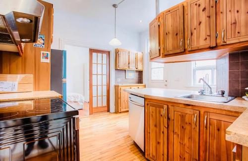 5 bedrooms apartment for rent in Montréal — photo 17