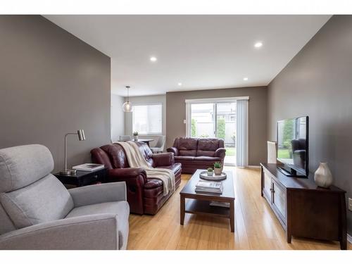 2 bedrooms apartment for rent in Laval — photo 7