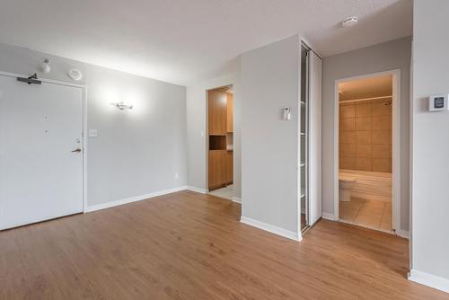 1 bedroom apartment for rent in Montreal - Ville-Marie — photo 6
