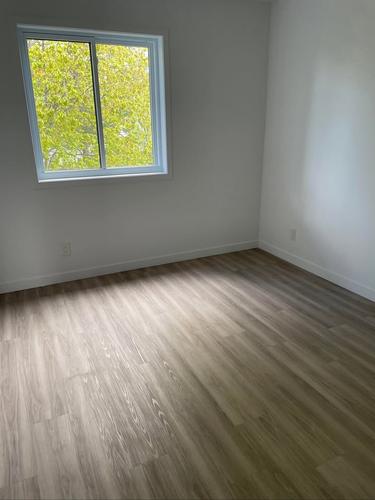2 bedrooms apartment for rent in Sherbrooke — photo 12