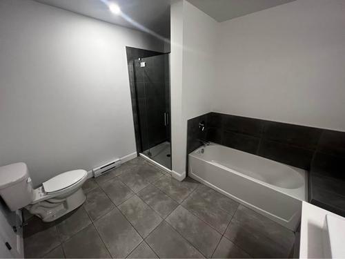 2 bedrooms apartment for rent in Laval — photo 6