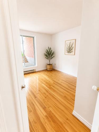 2 bedrooms apartment for rent in Laval — photo 7