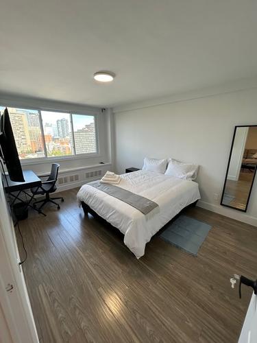 2 bedrooms apartment for rent in Montreal - Ville-Marie — photo 3
