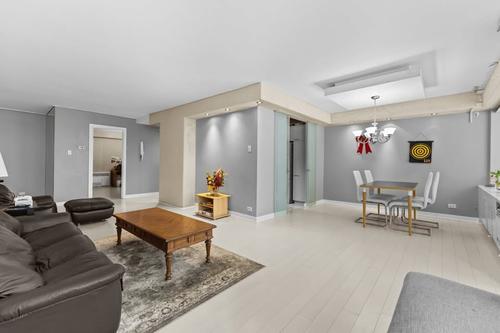 Appartement de 3 chambres à louer à Montreal - Ville-Marie — photo 3