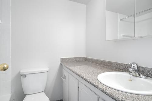 Studio for rent in Montreal - Côte-des-Neiges–Notre-Dame-de-Grâce — photo 11
