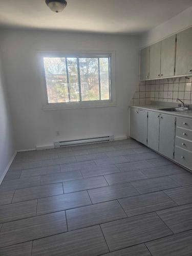 Appartement de 2 chambres à louer à Longueuil — photo 3