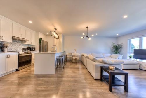 2 bedrooms apartment for rent in Laval — photo 15