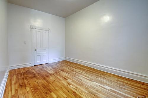 4 bedrooms apartment for rent in Montreal - Le Plateau-Mont-Royal — photo 16