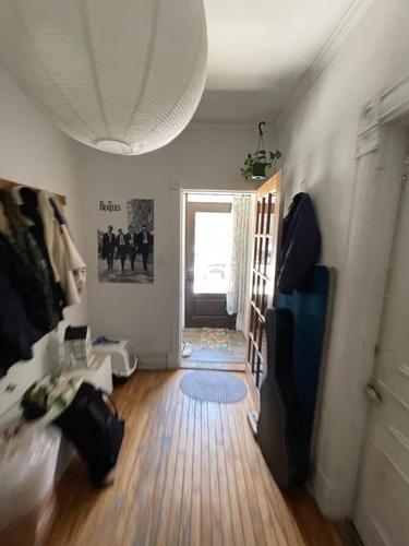 4 bedrooms apartment for rent in Montreal - Le Plateau-Mont-Royal — photo 2