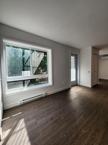 2 bedrooms apartment for rent in Sherbrooke — photo 6