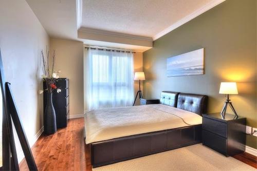 2 bedrooms apartment for rent in Montreal - Ville-Marie — photo 4