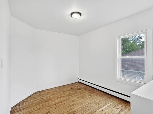2 bedrooms apartment for rent in Sherbrooke — photo 4
