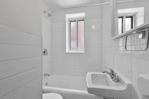 2 bedrooms apartment for rent in Montreal - Le Plateau-Mont-Royal — photo 11