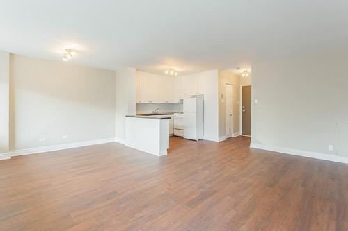 Studio for rent in Montreal - Côte-des-Neiges–Notre-Dame-de-Grâce — photo 18