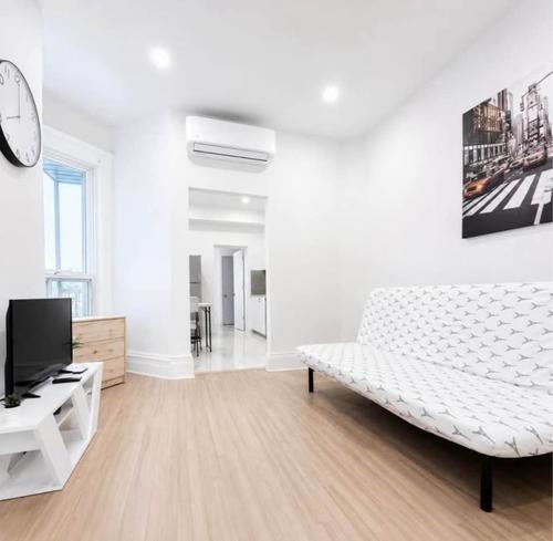 2 bedrooms apartment for rent in Montreal - Le Plateau-Mont-Royal — photo 2