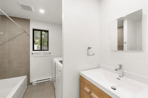 2 bedrooms apartment for rent in Montreal - Le Plateau-Mont-Royal — photo 9