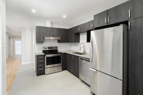 4 bedrooms apartment for rent in Montreal - Le Plateau-Mont-Royal — photo 3