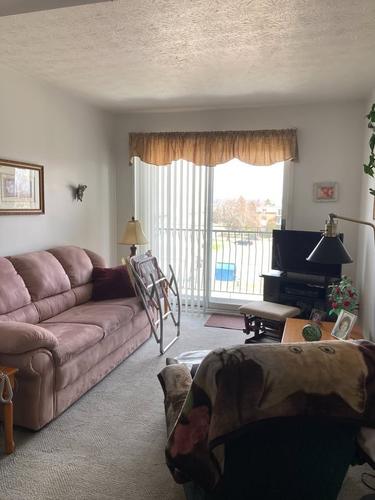 2 bedrooms apartment for rent in Sherbrooke — photo 3