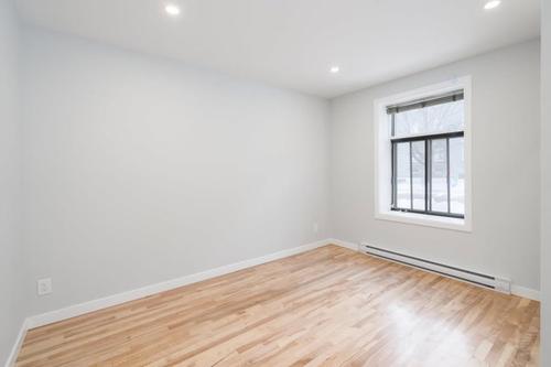 4 bedrooms apartment for rent in Montreal - Le Plateau-Mont-Royal — photo 10