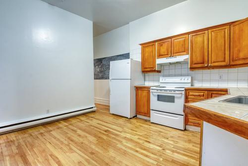 4 bedrooms apartment for rent in Montreal - Le Plateau-Mont-Royal — photo 9