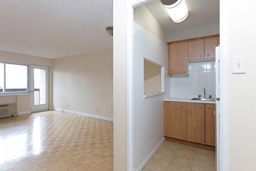 Studio for rent in Montreal - Ville-Marie — photo 3