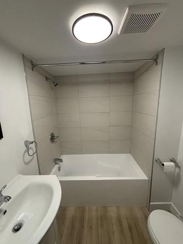 Studio for rent in Québec - Sainte-Foy–Sillery–Cap-Rouge — photo 2