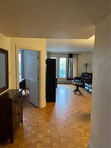 1 bedroom apartment for rent in Montreal - Saint-Laurent — photo 2